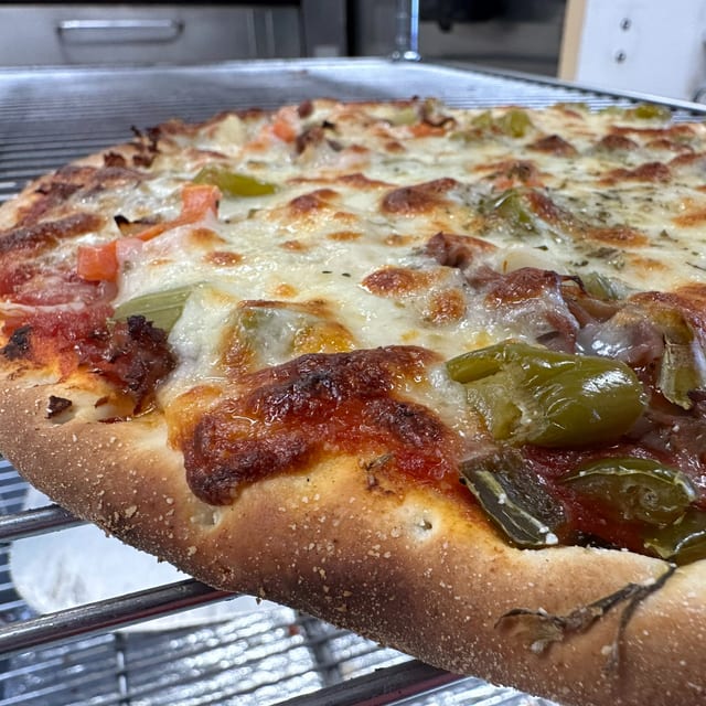 (Special) Chicago Beef Pizza.