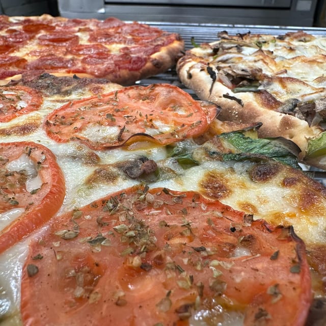 (Special) Veggie Special Pizza.